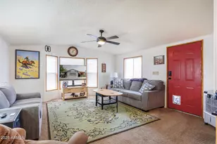 426 W Cottonwood Ln, Casa Grande, AZ 85122 - Photo 3