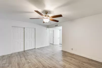 5352 W Port Au Prince Lane, Glendale, AZ 85306 - Photo 17