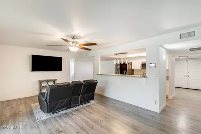 5352 W Port Au Prince Lane, Glendale, AZ 85306 - Photo 11