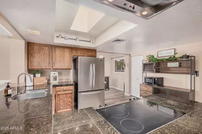 8803 N 105th Drive, Peoria, AZ 85345 - Photo 9