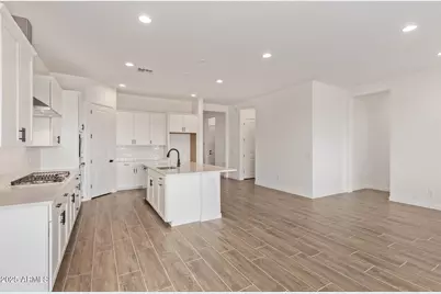 16943 W Desert Lane, Goodyear, AZ 85338 - Photo 9