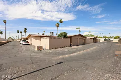 10855 W Santa Fe Drive, Sun City, AZ 85351 - Photo 35