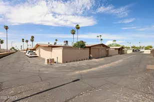 10855 W Santa Fe Dr, Sun City, AZ 85351 - Photo 35