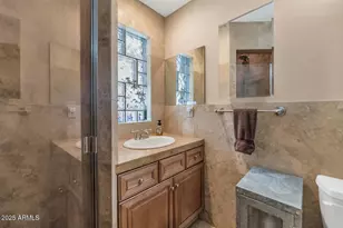 3009 N 43rd Pl, Phoenix, AZ 85018 - Photo 9