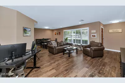 3009 N 43rd Place, Phoenix, AZ 85018 - Photo 3