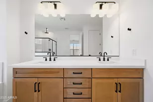 16752 W Saguaro Park Ln, Surprise, AZ 85387 - Photo 21