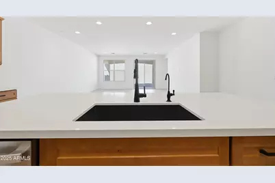 16752 W Saguaro Park Lane, Surprise, AZ 85387 - Photo 9
