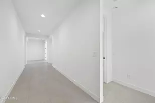 16752 W Saguaro Park Ln, Surprise, AZ 85387 - Photo 31