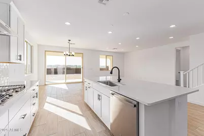 16931 W Desert Lane, Goodyear, AZ 85338 - Photo 7