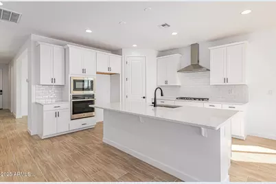 16931 W Desert Lane, Goodyear, AZ 85338 - Photo 3