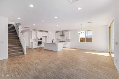 16931 W Desert Lane, Goodyear, AZ 85338 - Photo 9