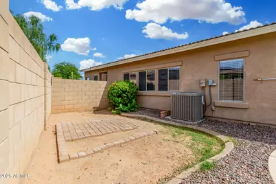 13857 W Maui Lane, Surprise, AZ 85379 - Photo 35