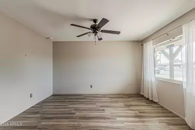 226 W Cholla Street, Casa Grande, AZ 85122 - Photo 9