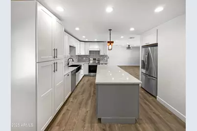 2337 W Tierra Buena Lane, Phoenix, AZ 85023 - Photo 13