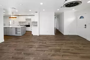 2337 W Tierra Buena Ln, Phoenix, AZ 85023 - Photo 11