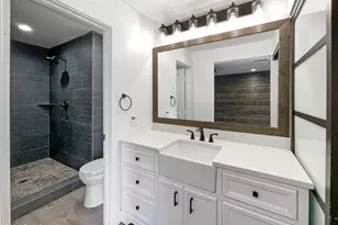 2337 W Tierra Buena Ln, Phoenix, AZ 85023 - Photo 7