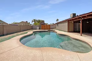 2337 W Tierra Buena Ln, Phoenix, AZ 85023 - Photo 9