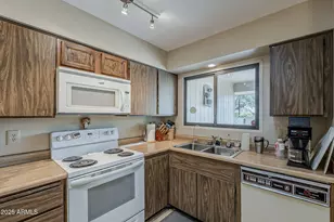 13127 W Blue Bonnet Dr, Sun City West, AZ 85375 - Photo 17