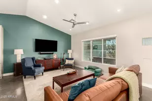 3023 E Sells Dr, Phoenix, AZ 85016 - Photo 13