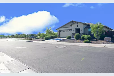 18427 W Pasadena Avenue, Litchfield Park, AZ 85340 - Photo 3