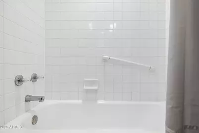 3012 N 32nd Street #36, Phoenix, AZ 85018 - Photo 17