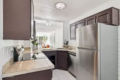 3012 N 32nd Street #36, Phoenix, AZ 85018 - Photo 9