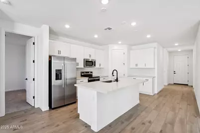 4619 S 95th Drive, Tolleson, AZ 85353 - Photo 11