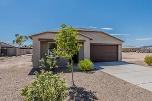 10805 W Carousel Dr, Arizona City, AZ 85123 - Photo 3