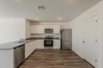 10805 W Carousel Drive, Arizona City, AZ 85123 - Photo 7