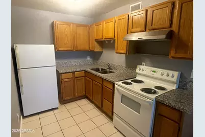 602 E Townley Avenue #206, Phoenix, AZ 85020 - Photo 1