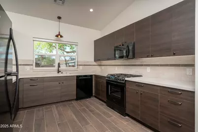 515 N 11th Street, Phoenix, AZ 85006 - Photo 1