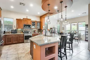 12964 W Fossil Dr, Peoria, AZ 85383 - Photo 5