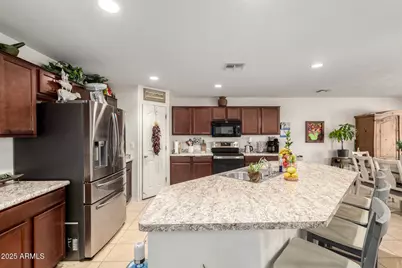 6910 S 75th Drive, Laveen, AZ 85339 - Photo 13