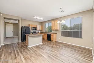 3148 W Maldonado Rd, Phoenix, AZ 85041 - Photo 7