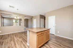 3148 W Maldonado Rd, Phoenix, AZ 85041 - Photo 9