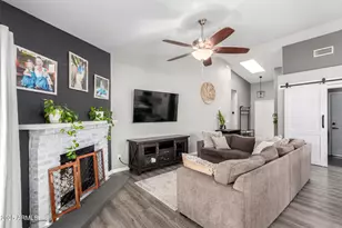 17857 N 85th Ln, Peoria, AZ 85382 - Photo 9