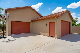 2704 S 199th Ave, Buckeye, AZ 85326 - Photo 45