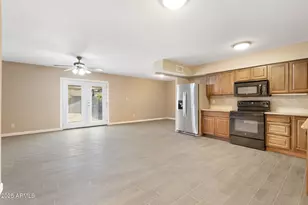 1121 W Halstead Dr, Phoenix, AZ 85023 - Photo 7