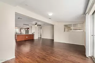 10535 W Clair Dr, Sun City, AZ 85351 - Photo 11