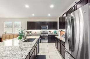 22173 N 101st Dr, Peoria, AZ 85383 - Photo 7