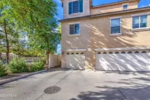 754 N Laguna Dr, Gilbert, AZ 85233 - Photo 25