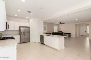 12324 W Wagon Wheel Dr, Glendale, AZ 85307 - Photo 9