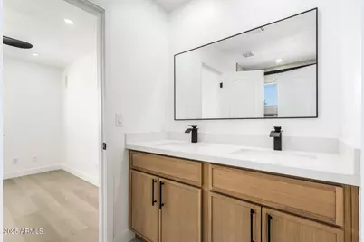 4301 N 21st Street #19, Phoenix, AZ 85016 - Photo 23