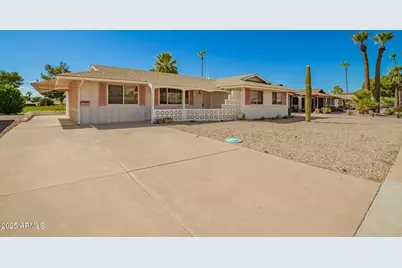 12248 N 105th Avenue, Sun City, AZ 85351 - Photo 3