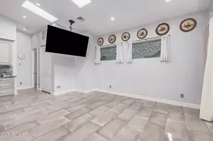 2058 W Dobbins Rd, Phoenix, AZ 85041 - Photo 5