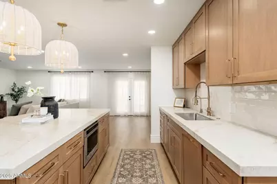 4030 E Fairmount Avenue, Phoenix, AZ 85018 - Photo 3