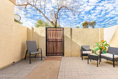 7817 E Valley Vista Drive, Scottsdale, AZ 85250 - Photo 5