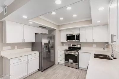 3210 E Helena Drive, Phoenix, AZ 85032 - Photo 7