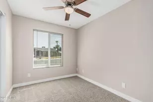 3210 E Helena Dr, Phoenix, AZ 85032 - Photo 19