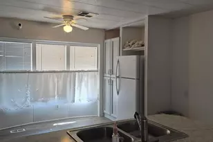 10955 N 79th Ave, Glendale, AZ 85303 - Photo 19